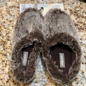 Easy Spirit Slippers Size 8-9